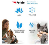 بسته بزرگ دستمال مرطوب حیوانات خانگی پتکین Petkin Mega Wipes 200 عددی روی میز